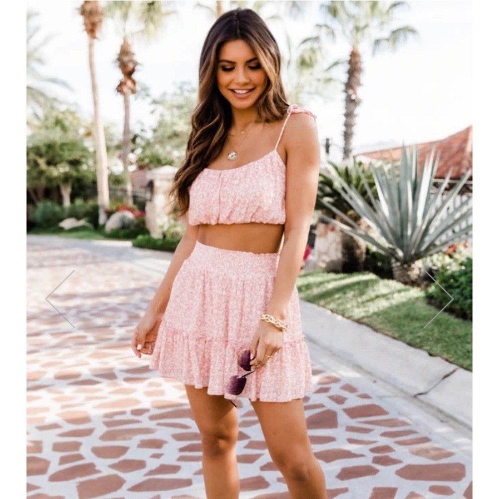 Pink Lily cropped top size medium.